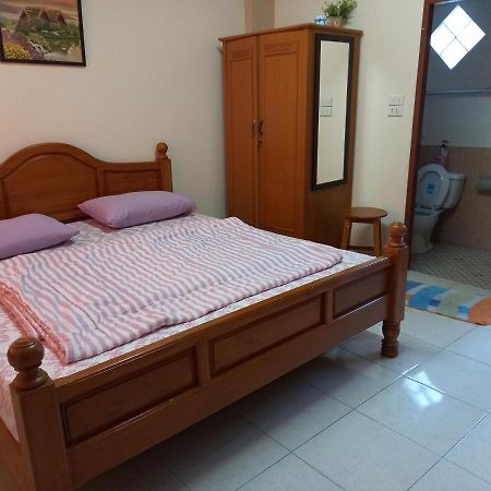 Baan Aranya Apartamento Chiang Mai Exterior foto