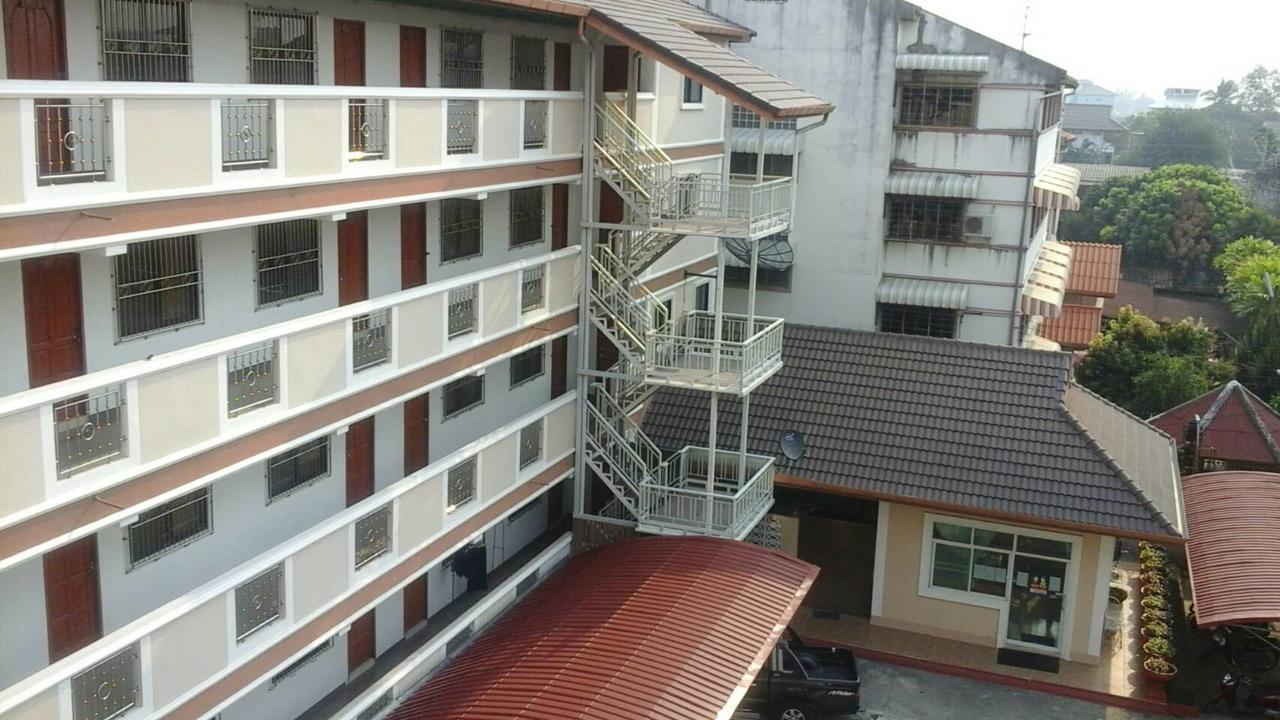 Baan Aranya Apartamento Chiang Mai Exterior foto