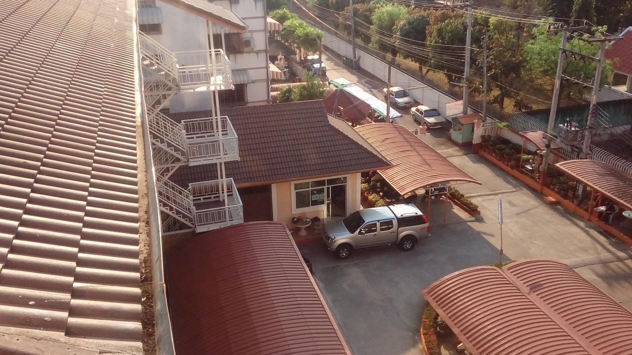 Baan Aranya Apartamento Chiang Mai Exterior foto